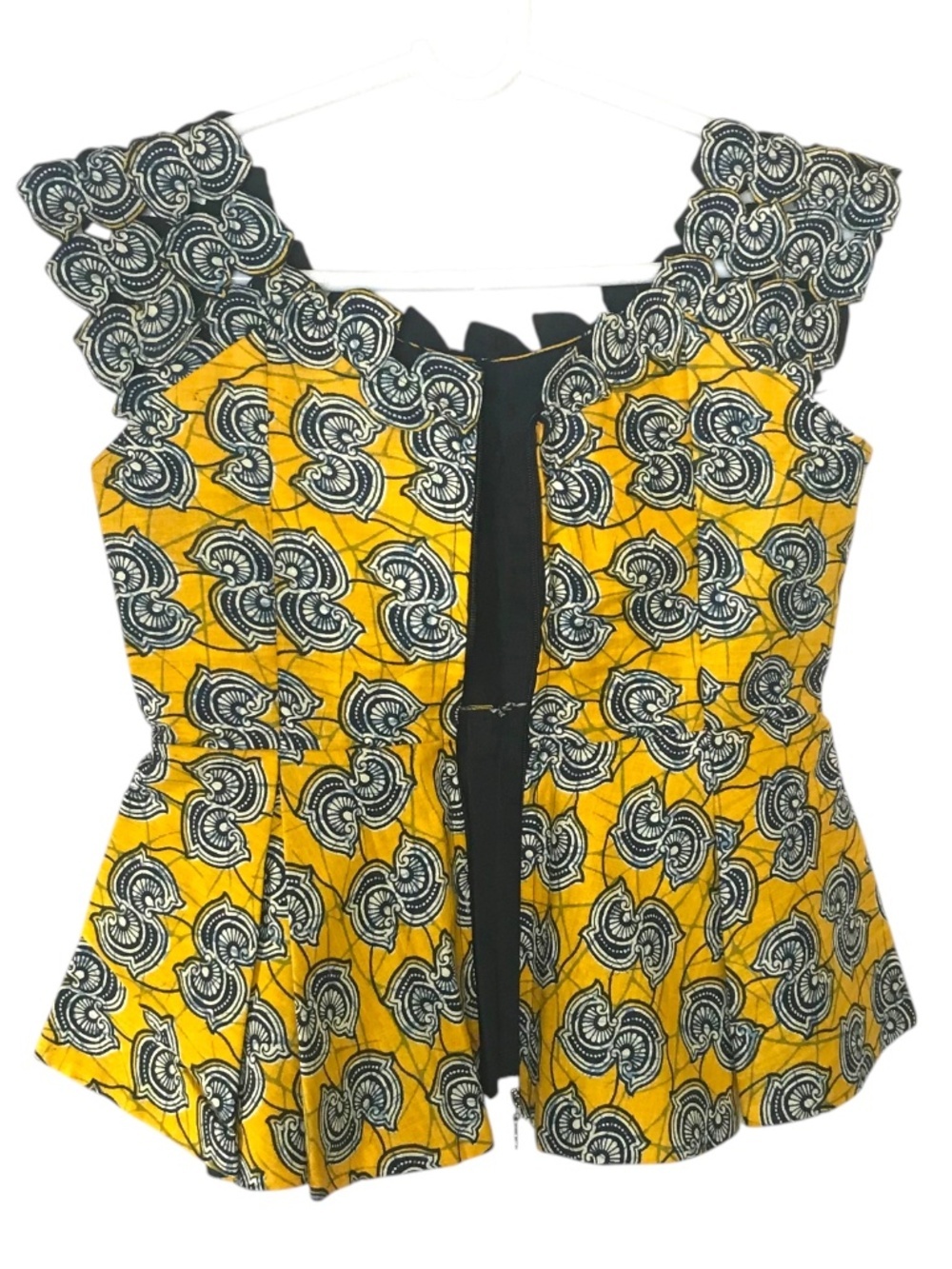 Boutique Artisan Top Yellow Black Appliqué Neckline Statement Blouse